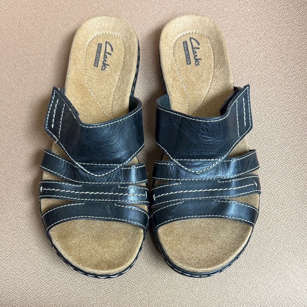 Clarks Black and Tan Leather Slide Sandals